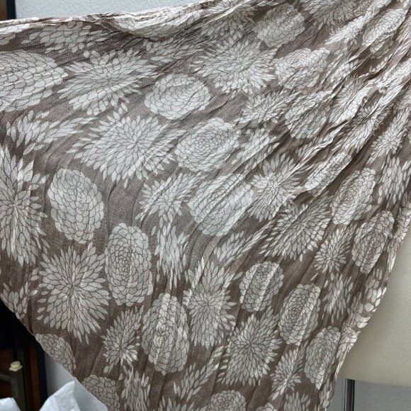 World Market Khaki Tan White Unity Scarf  100% Viscose Floral Print Design - Picture 5 of 6